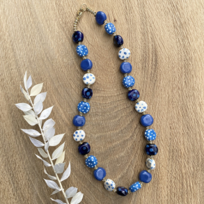 Kazuri halskde Tombola Blue and white