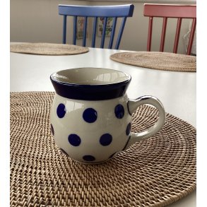 Kop 0,2 L i polsk keramik stentj med mellem bl prikker