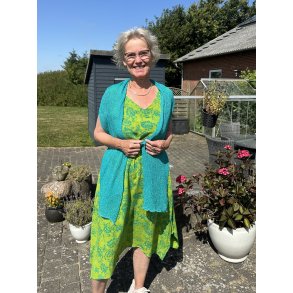 Kjole i kringlet viskose