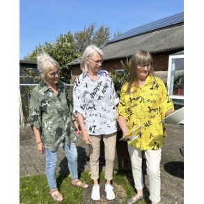 Skjorte bluse i bomuld med tekst