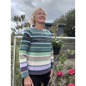 Stribet strik pullover Aline cold green fra Mansted