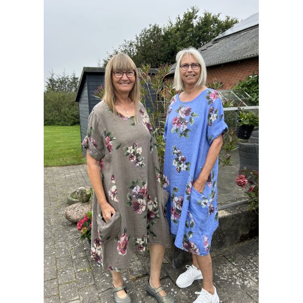 Kjole i hr med store blomster printet