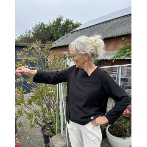 Bluse sort fra E-Avantgarde