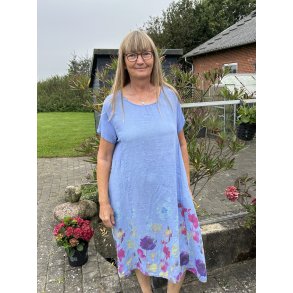 Bl� h�r kjole med jersey i siderne