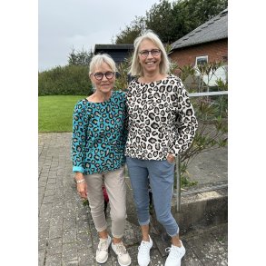 Fljls bluse med Leo print