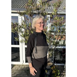 To farvet overdel fra E Avantgarde 