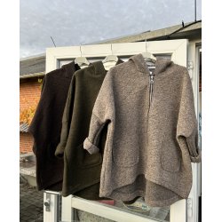 Oversize jakke med lynls og lommer