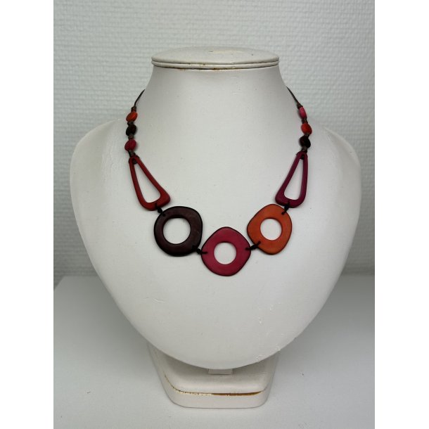 Halsk�de i tagua n�dder cyklame