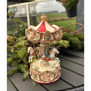 Karrusel der drejer og spiller musik