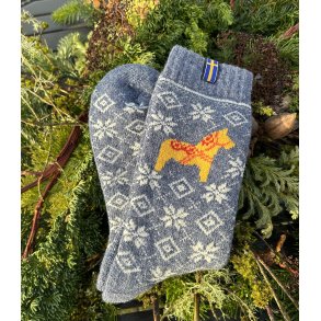 Bl� sokker bl� med gul Dalar hest i 80% uld 