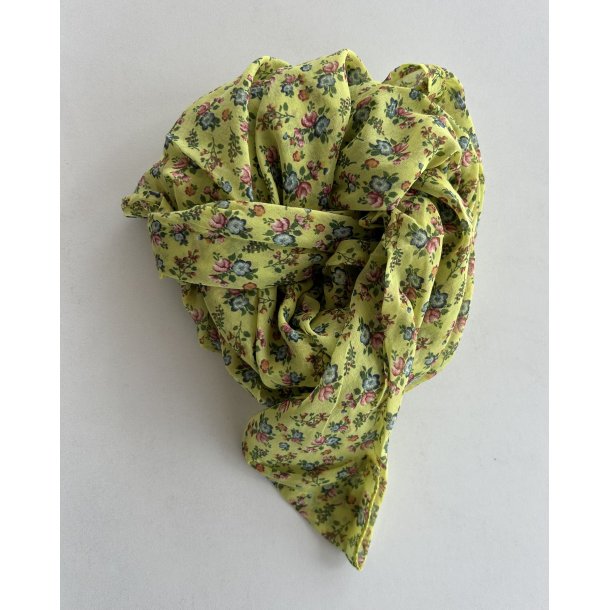 Aflangt t�rkl�de karryfarvet med blomster