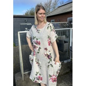 Creme farvet h�r kjole med store blomster