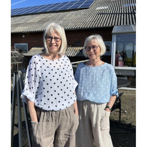 Fin h�r bluse one size med prikker
