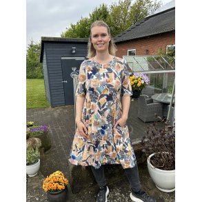 Kjole med albue langt �rme fra Mansted