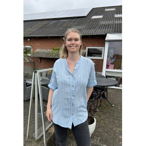 Stribet skjorte i bomuld 
