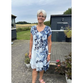 To lags bomulds kjole hvid og bl�