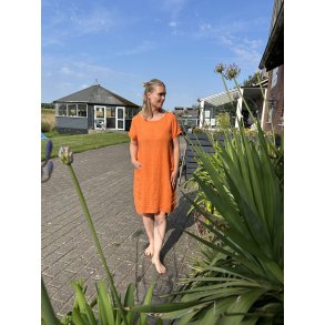 Orange h�r kjole med lommer
