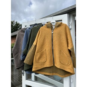 Jakker med lommer og h�tte