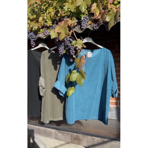 Bluse med rund hals i baby fl�jl