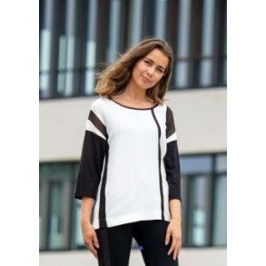 Bluse i fint strik fra E