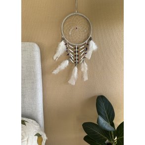 Drmmefanger i sand med perler 