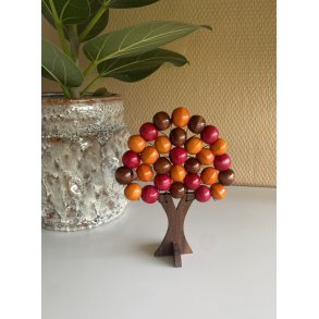 Flot lille tr i brun, lyserd og orange 