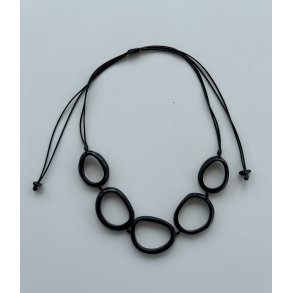 Halskde med tagua ndder