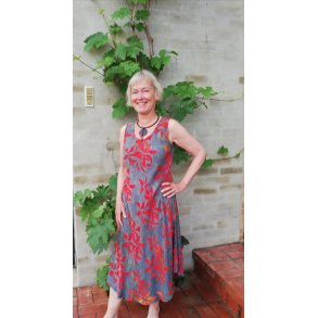 Kjole uden rmer hndmalet 