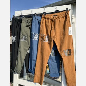 Lange bukser med tekst