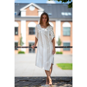 Lys sommer kjole E- Avantgarde