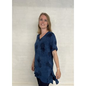 Mrke bl bluse i kringlet viskose