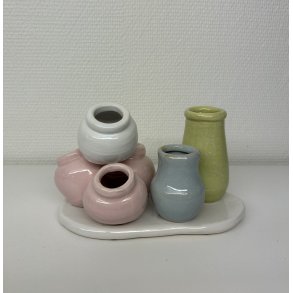 Sm keramik vaser p fad