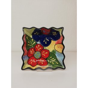 Spansk keramik lille fad med b�lge kant 